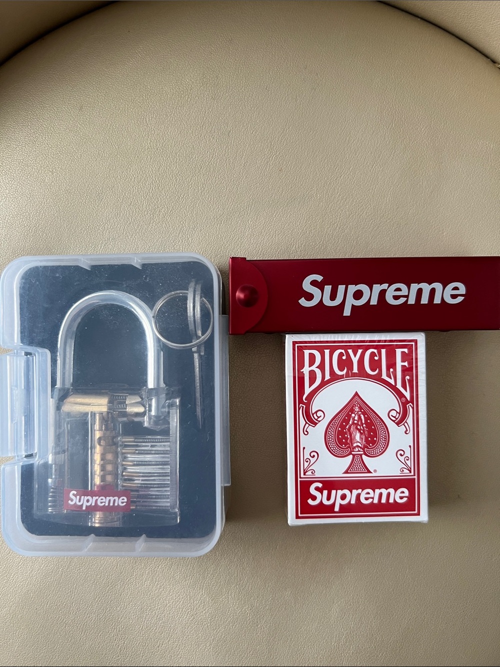 Supreme Red and White Key & Card Holder Set